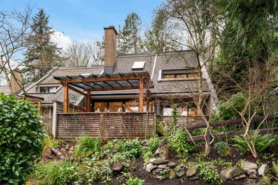 25 4957 Marine Drive, West Vancouver For Sale - image 35