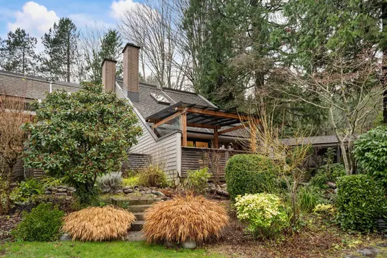 25 4957 Marine Drive, West Vancouver For Sale - image 36