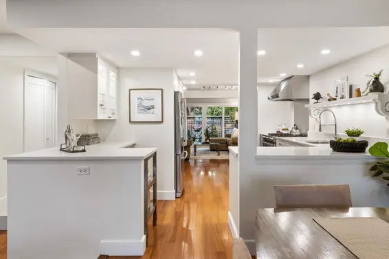 25 4957 Marine Drive, West Vancouver For Sale - image 7