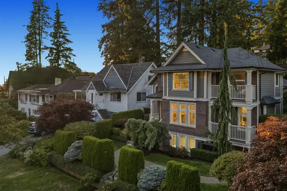 452 Tempe Crescent, North Vancouver For Sale - image 1