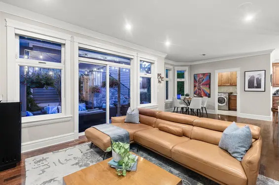 452 Tempe Crescent, North Vancouver For Sale - image 16