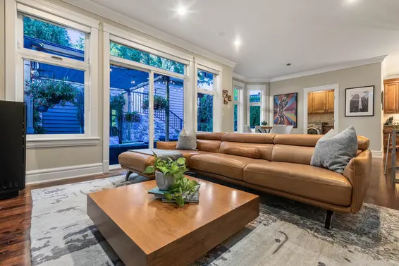 452 Tempe Crescent, North Vancouver For Sale - image 18