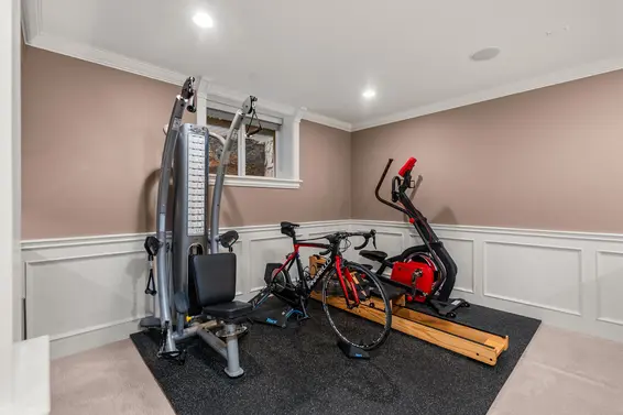 452 Tempe Crescent, North Vancouver For Sale - image 33