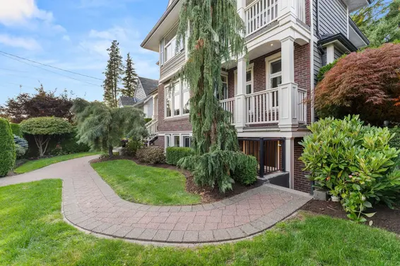 452 Tempe Crescent, North Vancouver For Sale - image 34