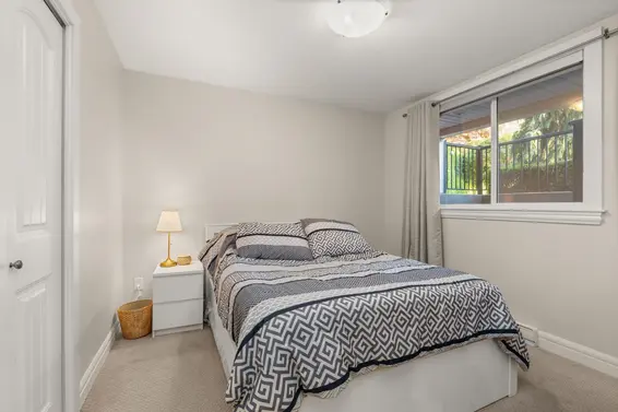 452 Tempe Crescent, North Vancouver For Sale - image 38