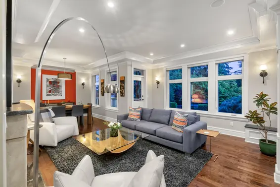 452 Tempe Crescent, North Vancouver For Sale - image 4