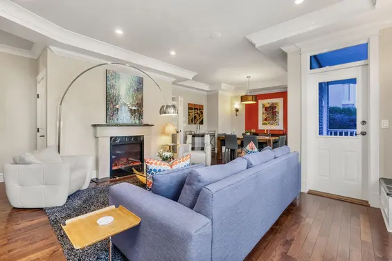 452 Tempe Crescent, North Vancouver For Sale - image 5