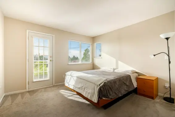 323 East Keith Road, North Vancouver For Sale - image 14