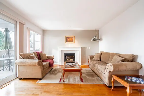 323 East Keith Road, North Vancouver For Sale - image 3