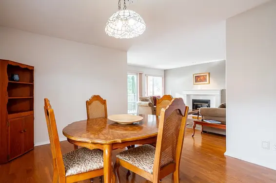 323 East Keith Road, North Vancouver For Sale - image 9