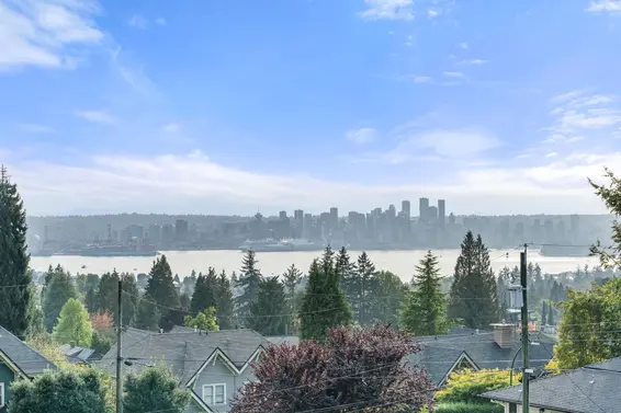 3041 St. Marys Avenue, North Vancouver For Sale - image 2