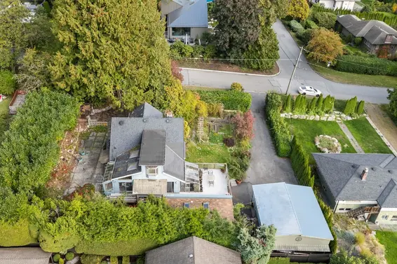 3041 St. Marys Avenue, North Vancouver For Sale - image 38