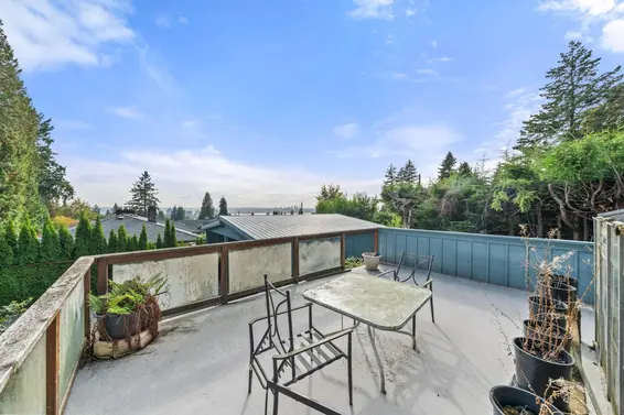3041 St. Marys Avenue, North Vancouver For Sale - image 5
