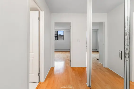 1605 145 St. Georges Avenue, North Vancouver For Sale - image 23