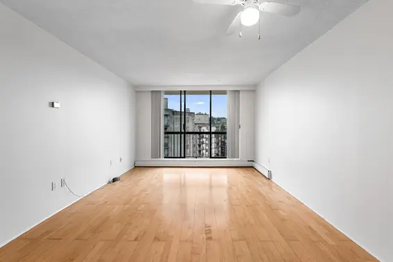 1605 145 St. Georges Avenue, North Vancouver For Sale - image 3