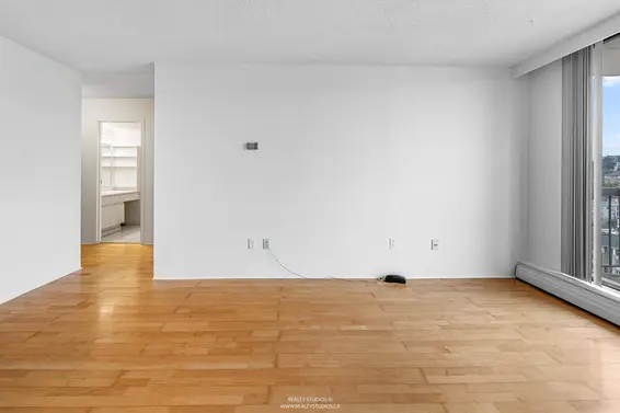 1605 145 St. Georges Avenue, North Vancouver For Sale - image 5