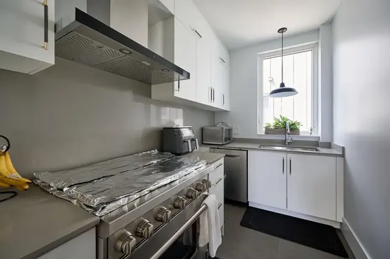 449 East 15th Street, North Vancouver For Sale - image 13