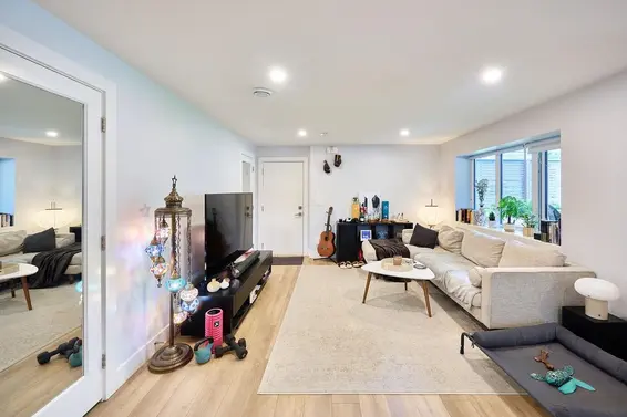 449 East 15th Street, North Vancouver For Sale - image 25