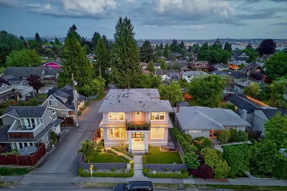 449 East 15th Street, North Vancouver For Sale - image 37