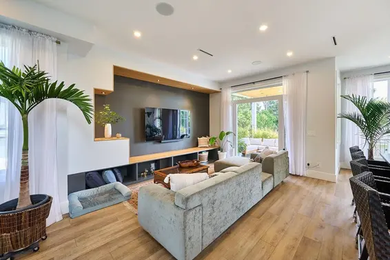 449 East 15th Street, North Vancouver For Sale - image 8