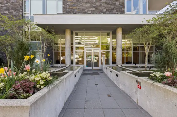 204 866 Arthur Erickson Place, West Vancouver For Sale - image 2