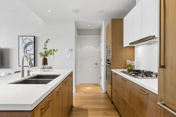 204 866 Arthur Erickson Place, West Vancouver For Sale - image 6