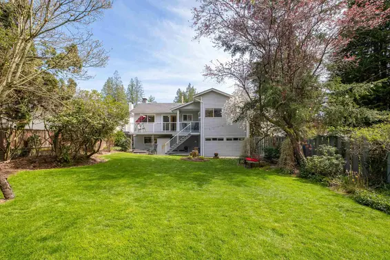 3679 Mountain Highway, North Vancouver For Sale - image 3