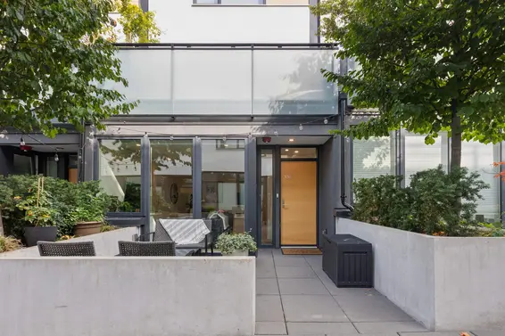 106 649 East 3rd Street, North Vancouver