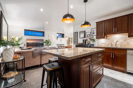 3394 Mahon Avenue, North Vancouver For Sale - image 28