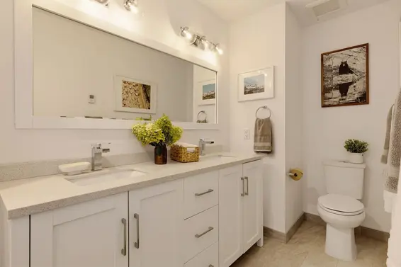 3 226 East 10th Street, North Vancouver For Sale - image 25