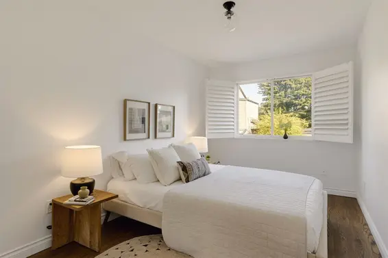 3 226 East 10th Street, North Vancouver For Sale - image 27