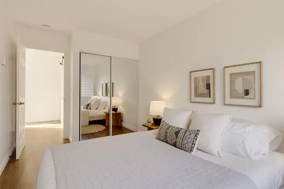 3 226 East 10th Street, North Vancouver For Sale - image 28