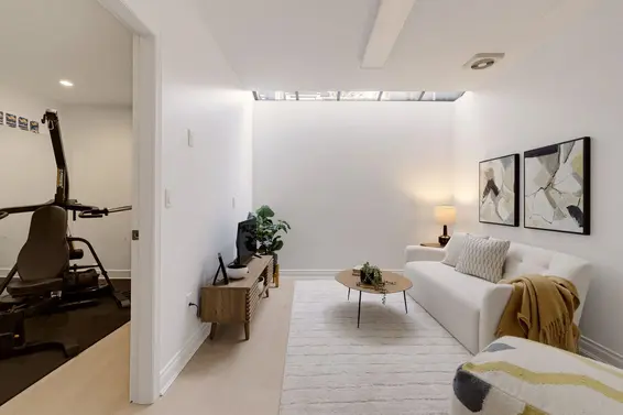 3 226 East 10th Street, North Vancouver For Sale - image 32