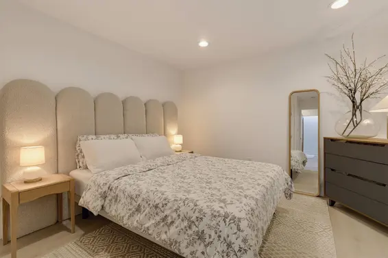 3 226 East 10th Street, North Vancouver For Sale - image 34