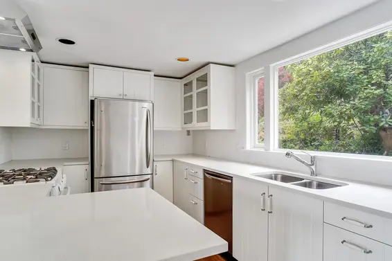 4607 Woodgreen Drive, West Vancouver For Sale - image 8