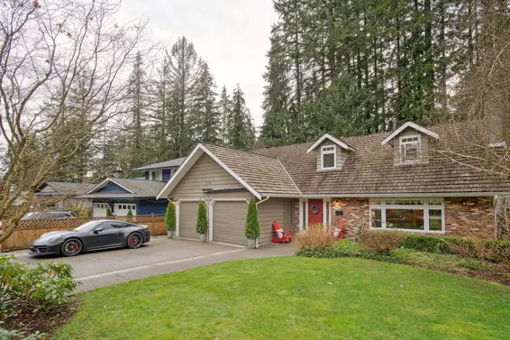 2569 Hyannis Point, North Vancouver For Sale - image 37