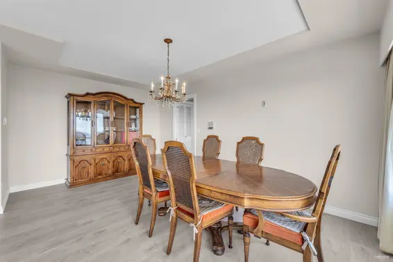 1368 Tyrol Road, West Vancouver For Sale - image 10