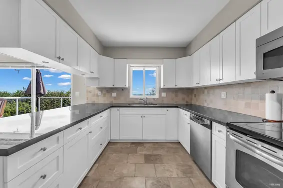 1368 Tyrol Road, West Vancouver For Sale - image 13