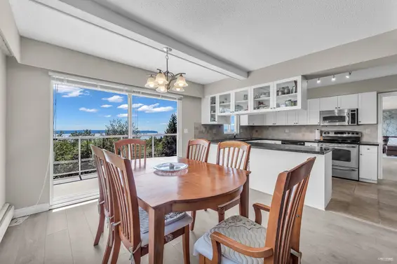 1368 Tyrol Road, West Vancouver For Sale - image 16