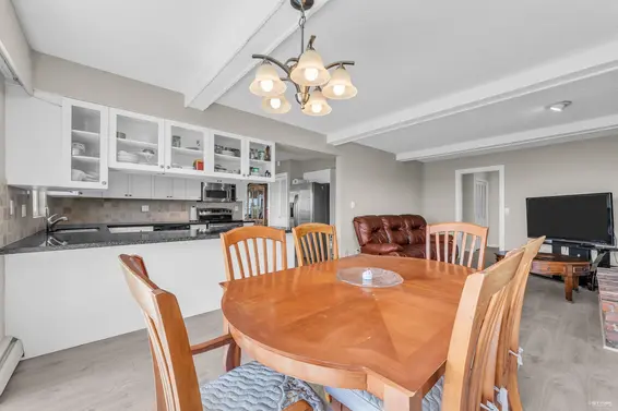 1368 Tyrol Road, West Vancouver For Sale - image 17