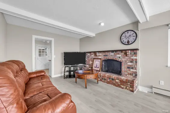 1368 Tyrol Road, West Vancouver For Sale - image 18