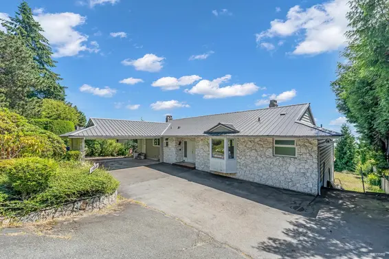 1368 Tyrol Road, West Vancouver For Sale - image 2