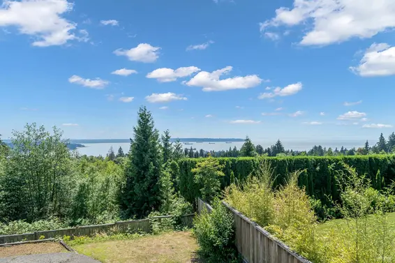 1368 Tyrol Road, West Vancouver For Sale - image 3