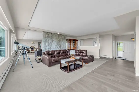 1368 Tyrol Road, West Vancouver For Sale - image 7