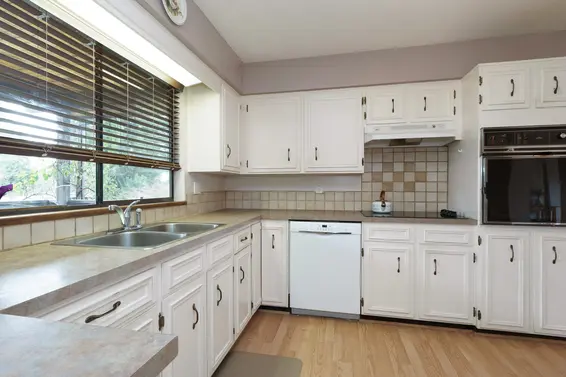 2472 Belloc Street, North Vancouver For Sale - image 9