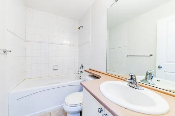 404 183 West 23Rd Street, North Vancouver For Sale - image 6