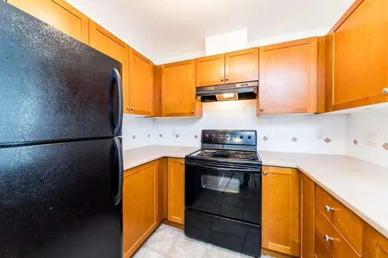 404 183 West 23Rd Street, North Vancouver For Sale - image 7