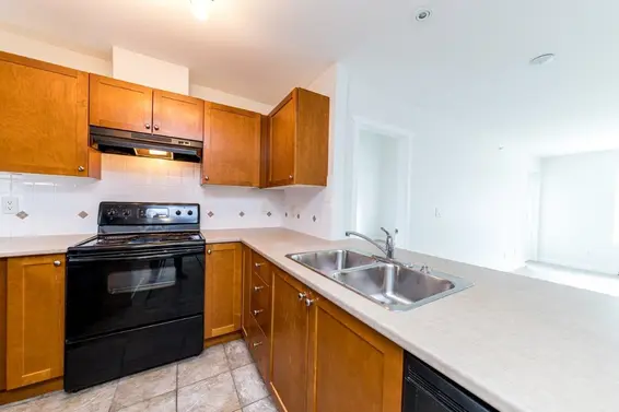 404 183 West 23Rd Street, North Vancouver For Sale - image 8