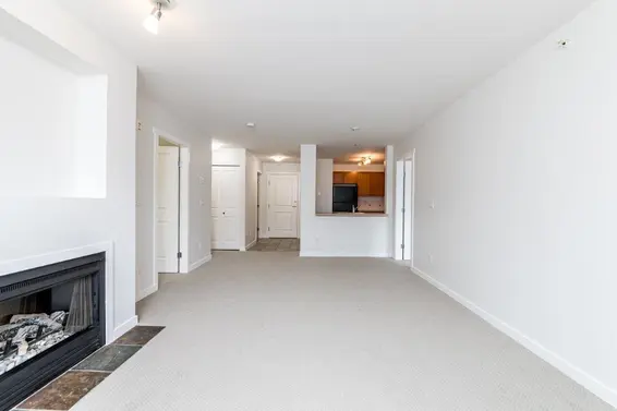 404 183 West 23Rd Street, North Vancouver For Sale - image 10