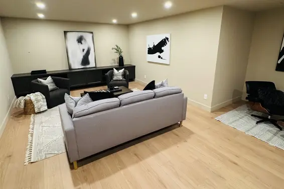 690 East Windsor Road, North Vancouver For Sale - image 27